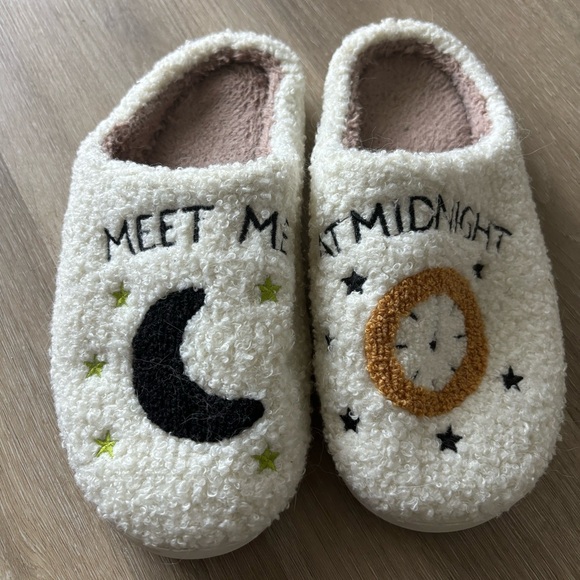 Taylor Swift Shoes - (3/$25) Taylor Swift Midnight Slippers
